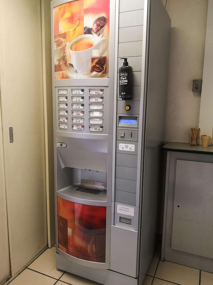 ホテル プルミエール クラッセ ロデズ ロデーズ エクステリア 写真